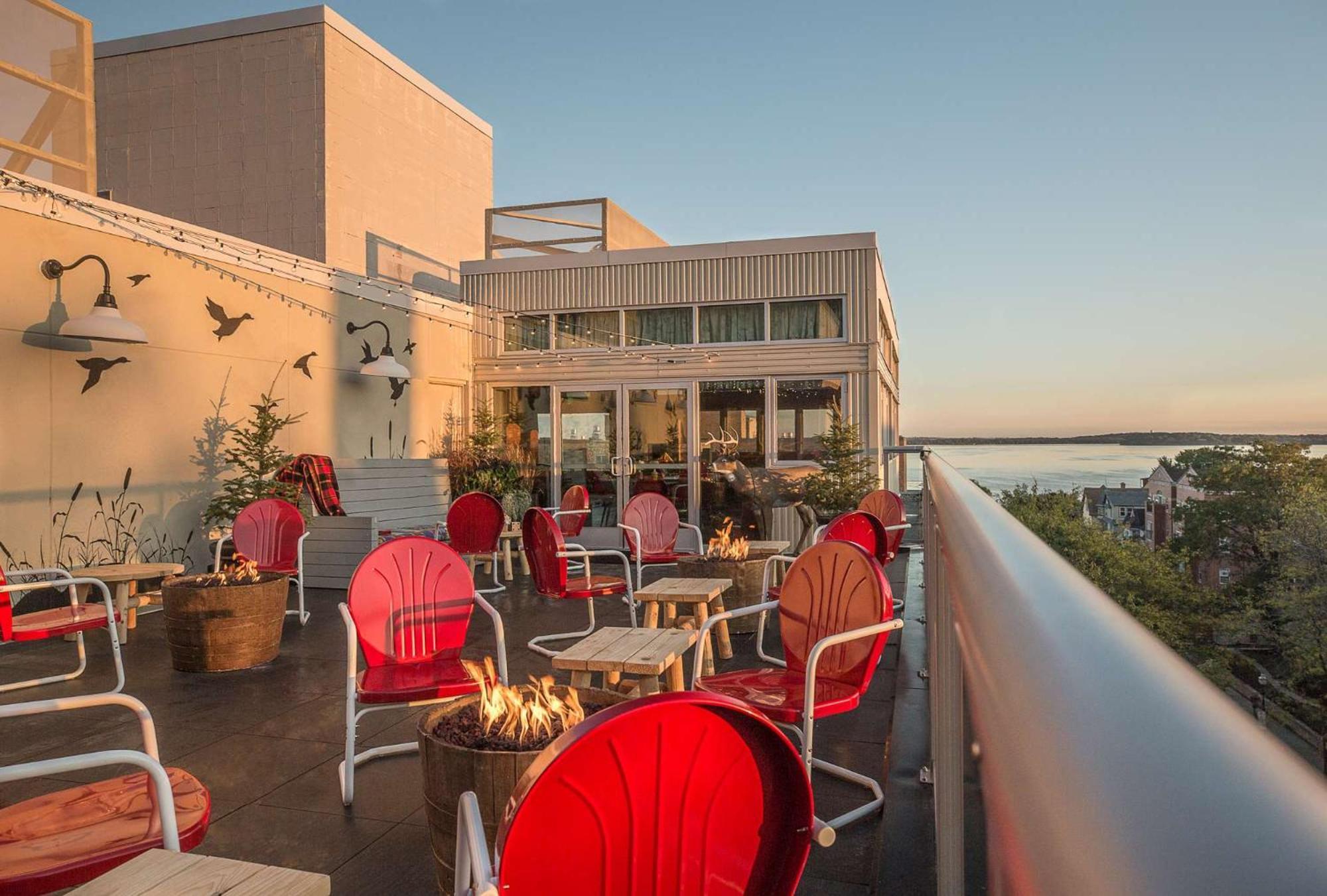 Graduate By Hilton Madison Hotel Exterior photo
