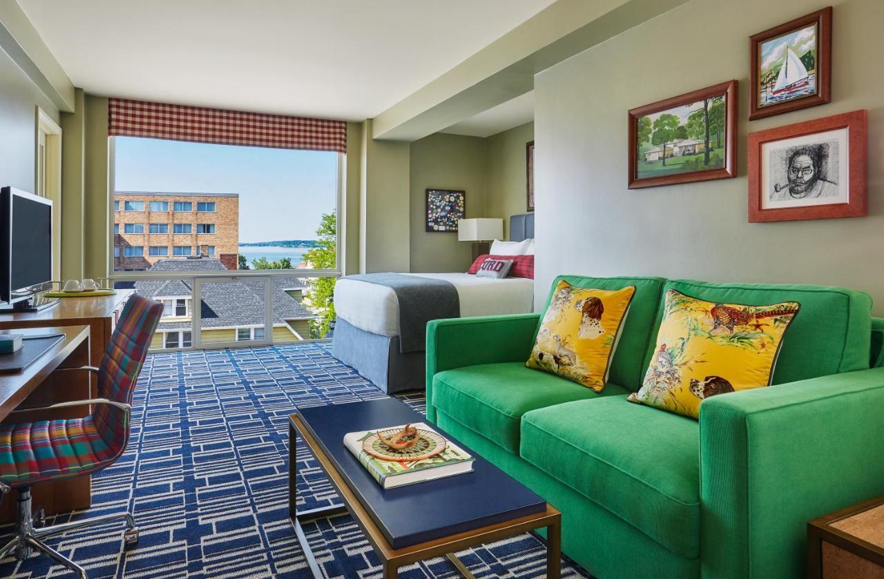 Graduate By Hilton Madison Hotel Room photo